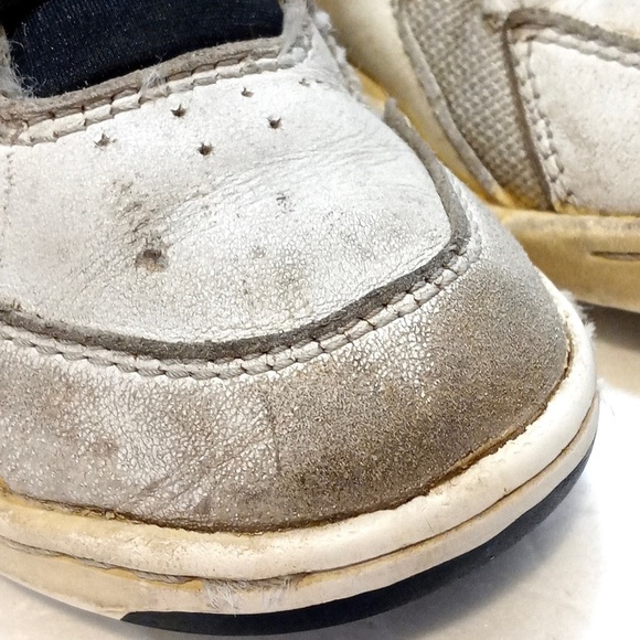 Vintage 90s NIKE FLIGHT High Top Sneakers - Kid's Size 11.5 - Picture 9 of 12